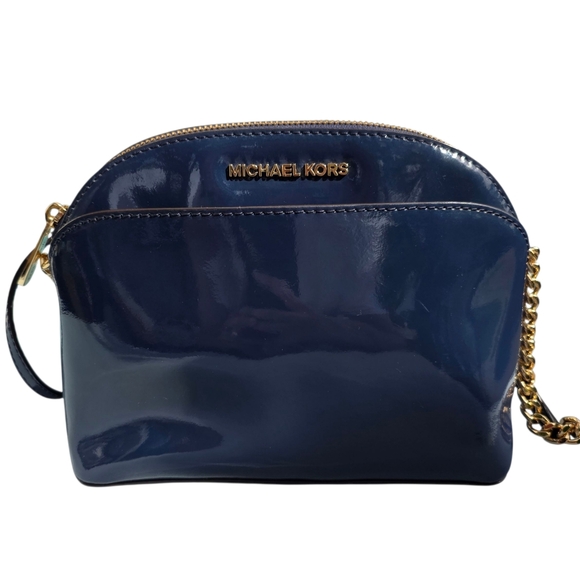 Michael Kors Emmy MD Crossbody in Patent Navy. - Picture 1 of 8